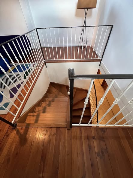 Escalier sur parquet — réalisation La Menuiserie Notarianni