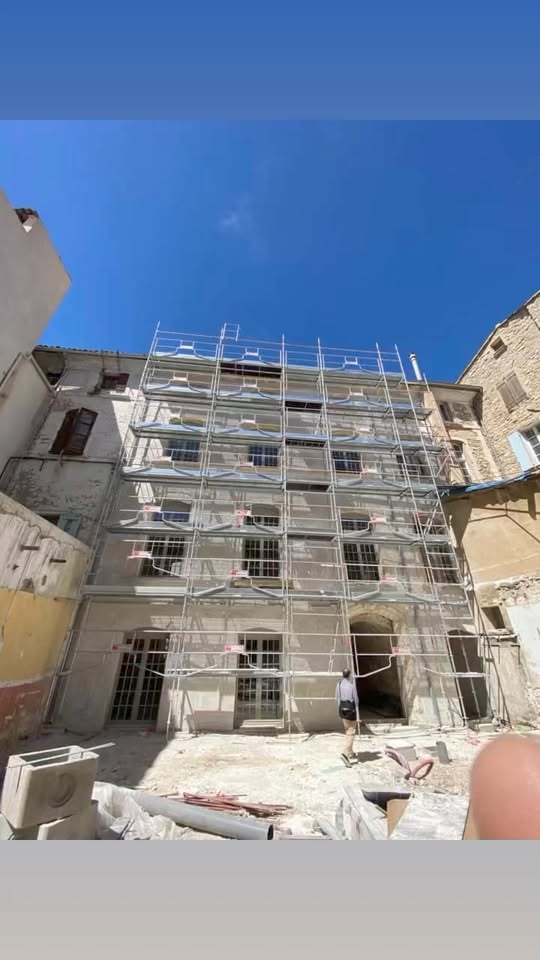 Rénovation du patrimoine — réalisation La Menuiserie Notarianni